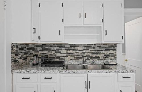 Cozy Home, 19 min to NYC, 3 Car Driveway - Foto 12