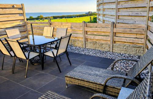 Criccieth 1 Bed Apartment Private patio Off Road Parking - Photo 44