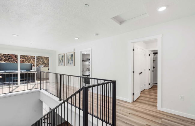 Brand New! Desert Cliff Sleeps 20 Guests! - Foto 48