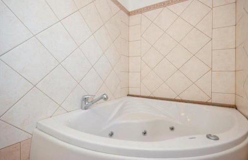 4 Bedroom Stunning Home In Viskovo - Foto 40