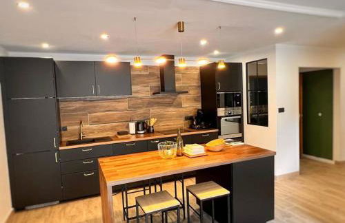 La Capucine - Lumineux avec balcon et parking - Foto 5