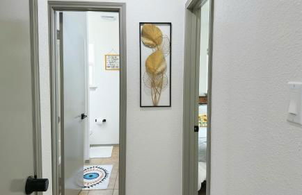 Relax Modern 3BR 2Bath - NW Austin, Sleeps 10 - Photo 35