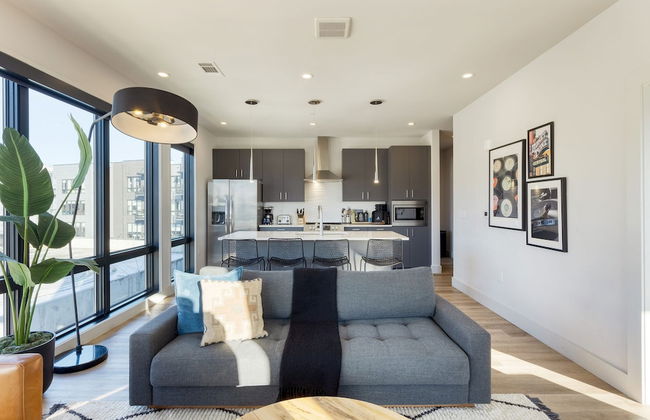 Honkey-tonk by Avantstay New Modern 2bdr in Walkable Midtown w Gym Pool - Foto 9