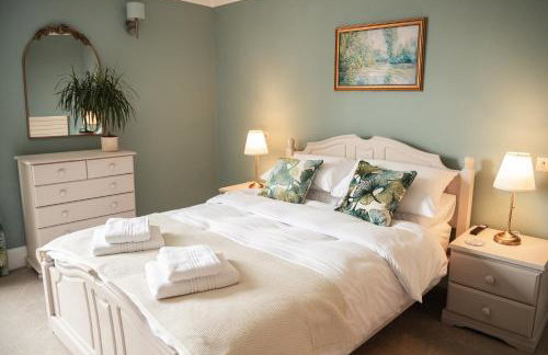 5 Bed Luxury Townhouse with Hot Tub, Rooftop Terrace, Perfect for Groups, Near Cruise Terminal - Foto 35