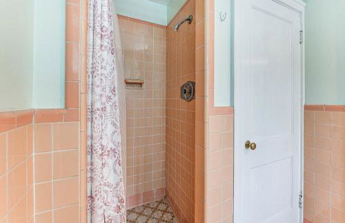 Near Lake and Wineries Spacious Union Springs Home! - Foto 23