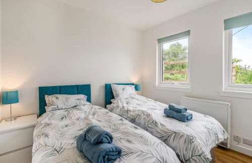 Sea Breeze Cottage - Photo 3