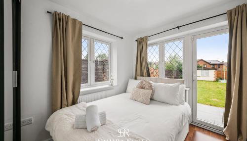 Spacious 6BR - City Hub & Parking - Sleeps 13 - Foto 4