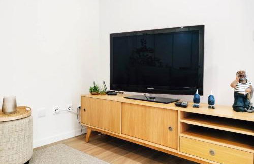 By the Sea - Foto 26