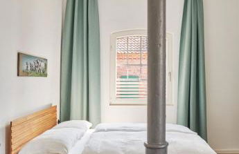 re~barn - Modern Country Stay - Photo 15