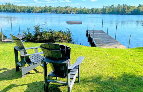 91WR Lake vibes and views at this waterfront home in the the White Mountains! Rest, relax, explore! - Foto 1