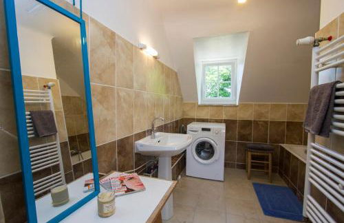 Tipoz'Immo - Trévennec Creis maison familiale près de la plage de Kermor - jardin - animaux bienvenus - linge de lits inclus - grand espace - jardin - calme - Foto 28