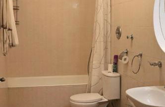 Сomfortable apartments and free garage parking - Photo 4