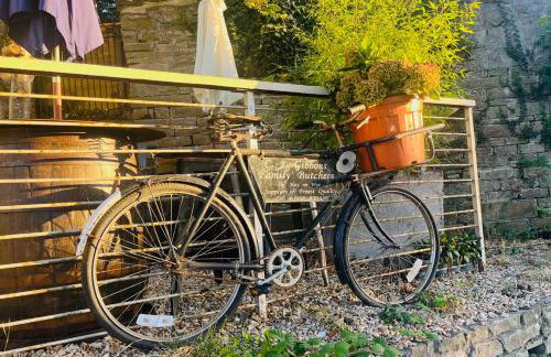 By the River - Foto 38