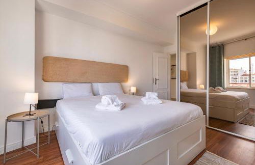 Sunny 2 BDR Apartment by LovelyStay - Foto 11