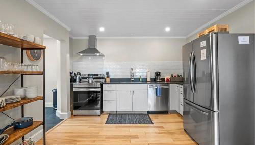 Modern, thoughtfully set-up in heart of town - Foto 5, stove, dishwasher, toaster