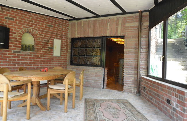 Romantic Mansion in Strotzbusch by the Forest - Photo 15