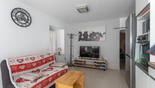 Rez-de-chaussée centre ville d'Embrun 3 étoiles Climatisé - Photo 3