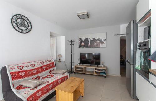 Rez-de-chaussée centre ville d'Embrun 3 étoiles Climatisé - Photo 3