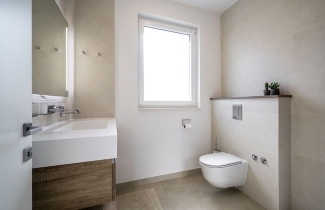 Beachfront Villa Grey Martini with Pool - Foto 31