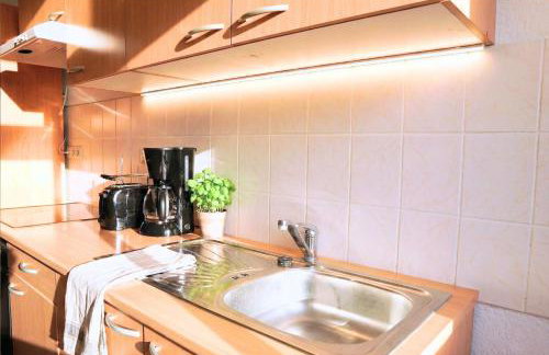Ruhiges & modernes 5-Personen Apartment mit Boxspringbetten, Smart-TV, Wlan und Balkon - Foto 10