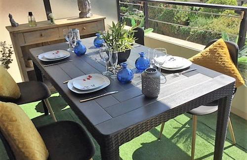 T2 proche de la gare, à 10 minutes à pieds de la Croisette, piscine & parking dans résidence de haut standing - Foto 3