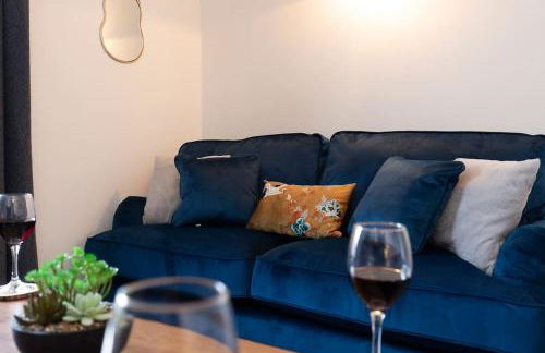 Town centre & all the comforts! - Foto 8