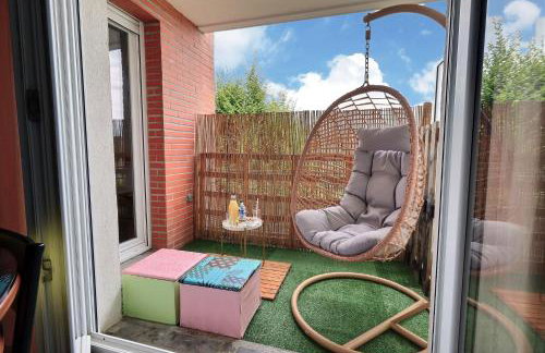 Urban Escape - Design Vibrant & Terrasse intime à 3 min du Parc des Coquibus - Proche ORLY - Foto 1