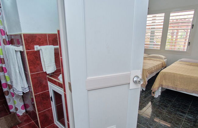 Villa in Cárdenas with swimming pool and garden - Photo 47