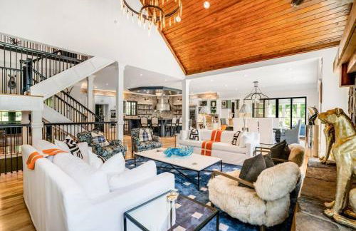 Luxury Mountain Mansion, 7BR, 8 king beds, 10000sf, Views, Pool, Sport Court, Gym, Sauna, Petting Zoo - Foto 36