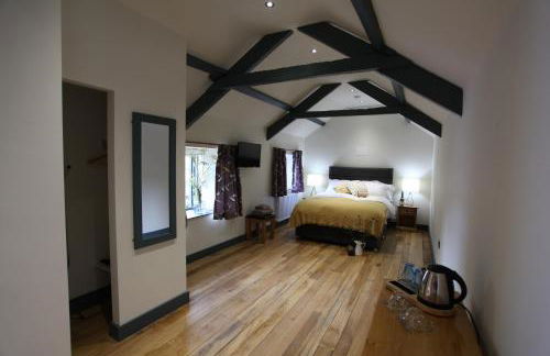 Rod and Line - Photo 15