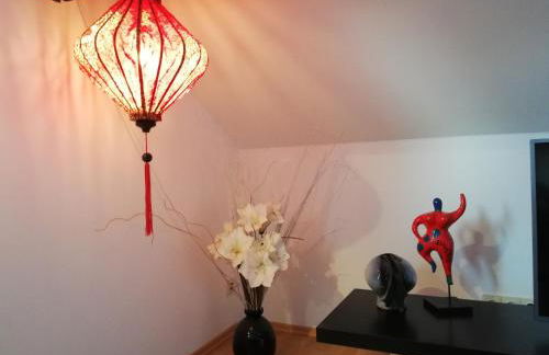 Großzügige und kunstvolle Dachgeschosswohnung - Foto 12