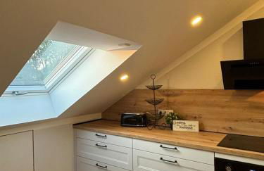 Landhausstübchen 105qm mit Balkon-2 Schlafzimmer-Bad-WC-WiFi-Kaffeemaschine-Waschmaschine-Trockner-Föhn-Handtücher und Bettwäsche-sehr familienfreundlich - Photo 15