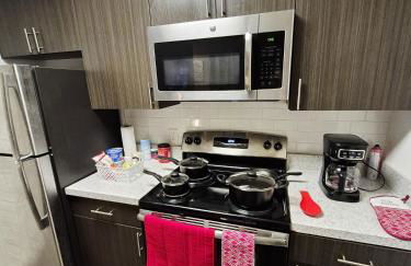 STYLISH COZY CONDO NEAR TO EVERYTHING a! - Foto 3