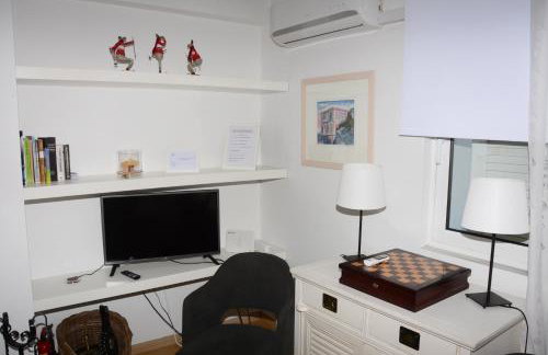 Kalavrita Luxurious Apartments - Photo 10