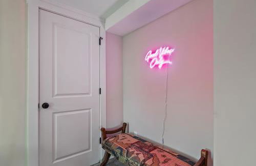 Cleveland Escape - Hot Tub - Karaoke Machine - Sleeps 12 - Foto 21