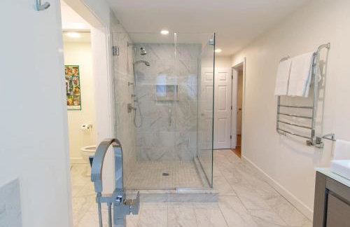 Stunning Home with In-Ground Pool - Photo 22