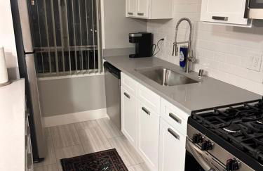 Warm and Welcoming - Photo 11