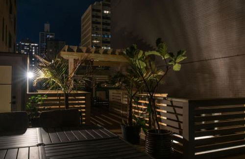 Luxury Gold Coast Penthouse with Deck & Views - Photo 52