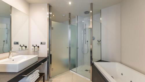 Uma Suites Passeig de Gracia 16 - Photo 5