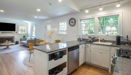 Driftwood Cottage by Rove Travel - Serene Cottage - Foto 3