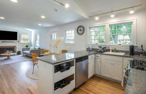 Driftwood Cottage by Rove Travel - Serene Cottage - Foto 3