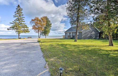 Lovely Lake Huron Getaway Beach Access and Kayaks! - Foto 22