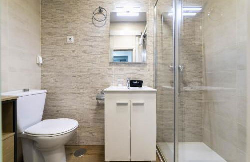 Deluxe VII - Ferga Suites - Photo 15