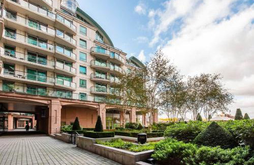 Central 2 bed with Large Terrace - Photo 29