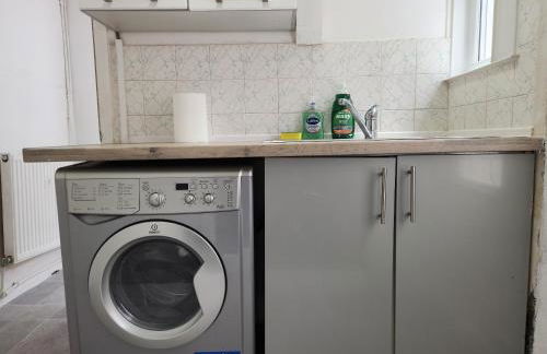 Doncaster Serviced Accommodation - Apartments - 3 Bed House-Close To A1 & M18 - Contractors - Business Travellers - Families - Foto 14