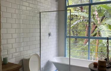 Sitio Cocoroca - casa com banheira, vista para a mata e acesso ao rio - Foto 8