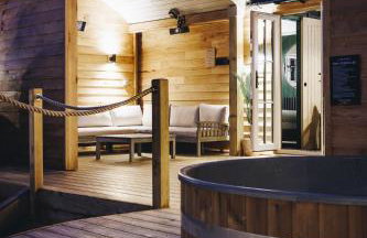 Nestledstays - The Oak - Photo 1