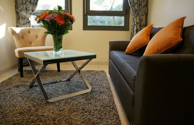 Rafael Residence - Photo 16