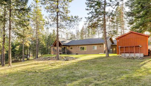 Deck and Views Scenic Group Getaway in Lakeside! - Foto 3