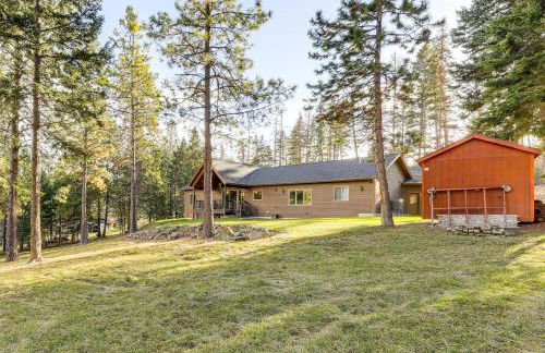 Deck and Views Scenic Group Getaway in Lakeside! - Foto 3